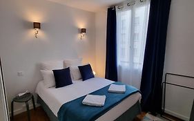 Double Bed Room Homestay Shared Accommodation
