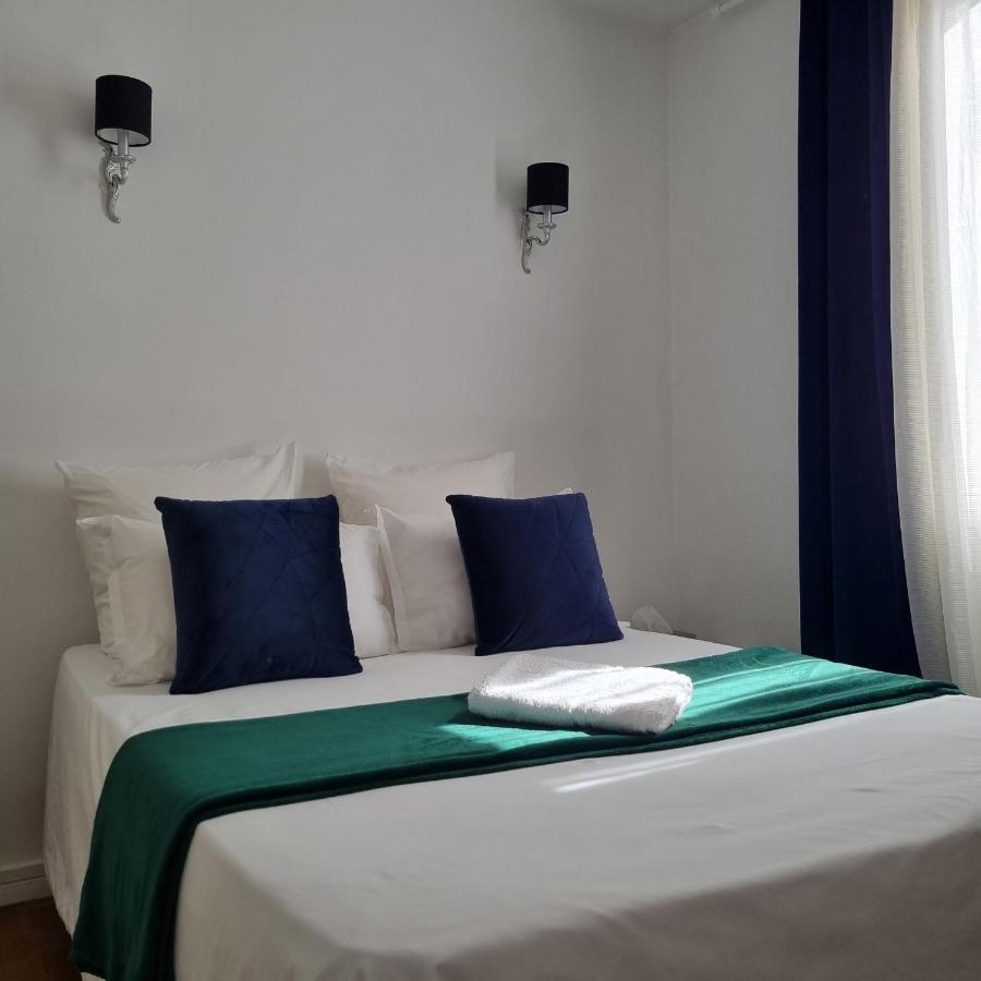 Double Bed Room Homestay Shared Accommodation Parigi Esterno foto